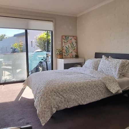 Guest Suite In Duffy Weston Creek Екстер'єр фото