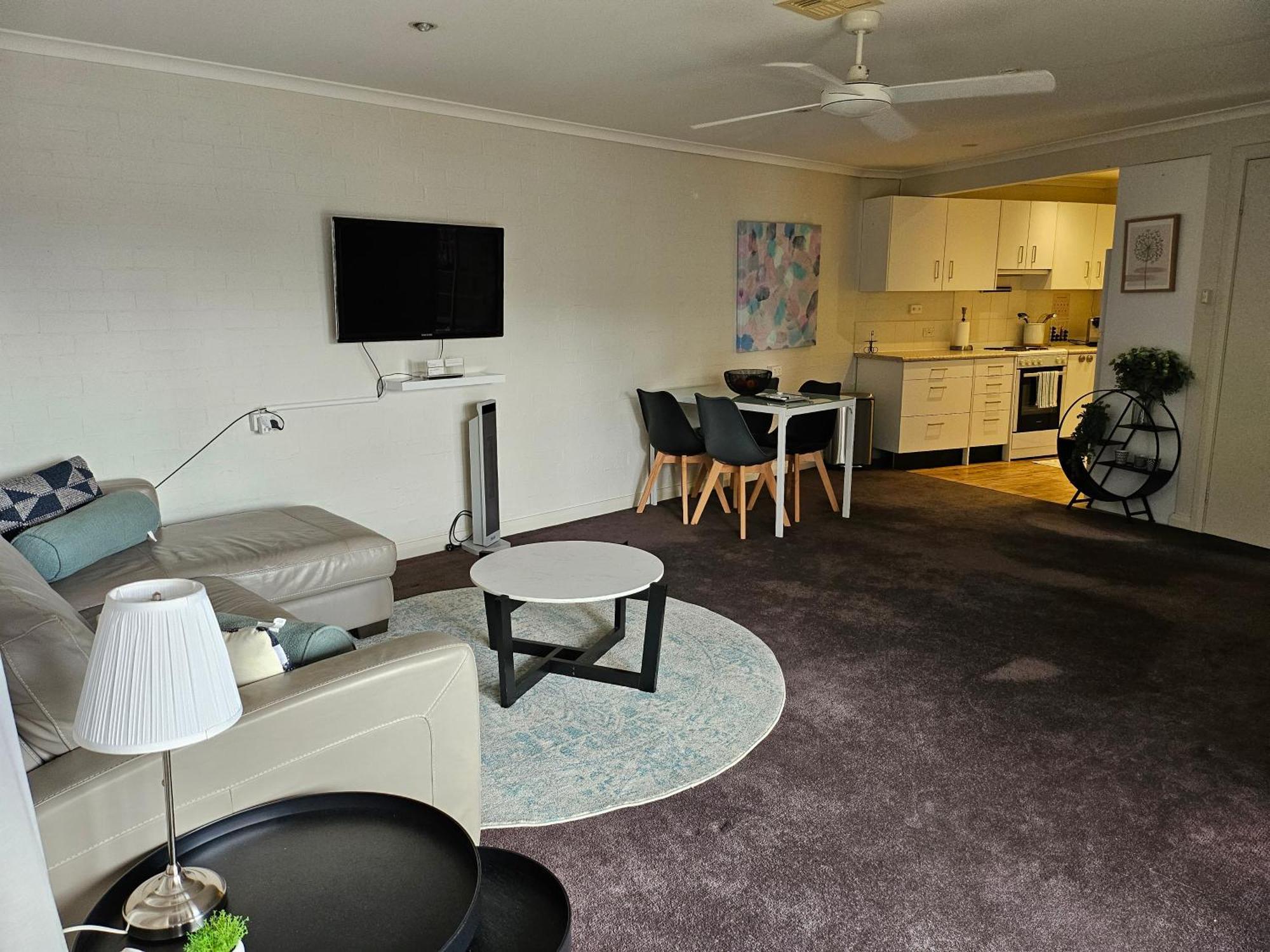 Guest Suite In Duffy Weston Creek Екстер'єр фото